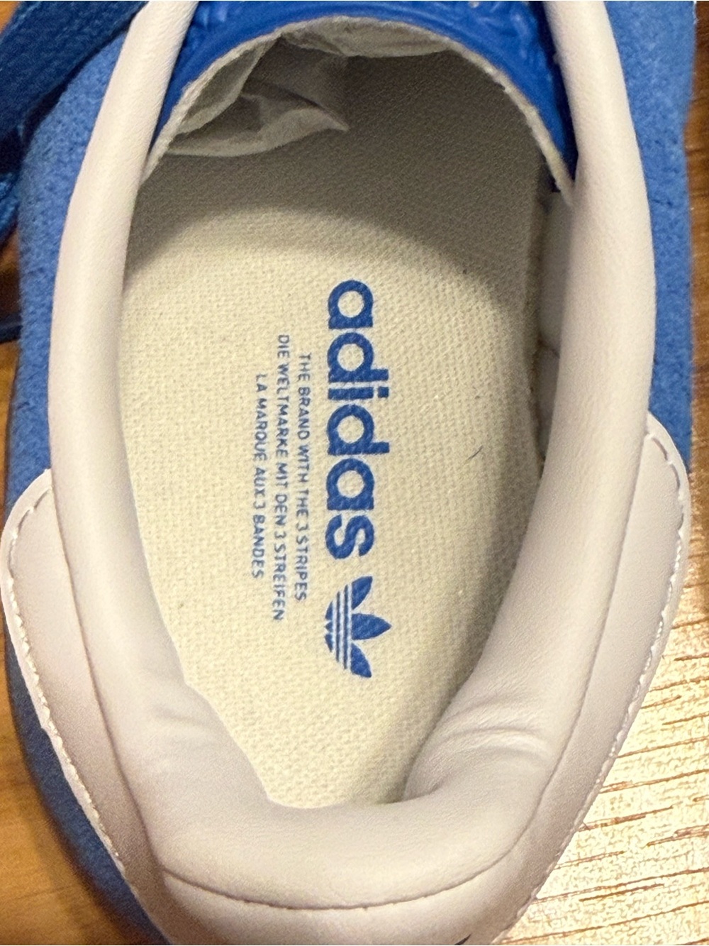 adidas Gazelle indoor Men's Blue Suede Sneakers with White Stripes, size 6 NIB - Picture 9 of 10